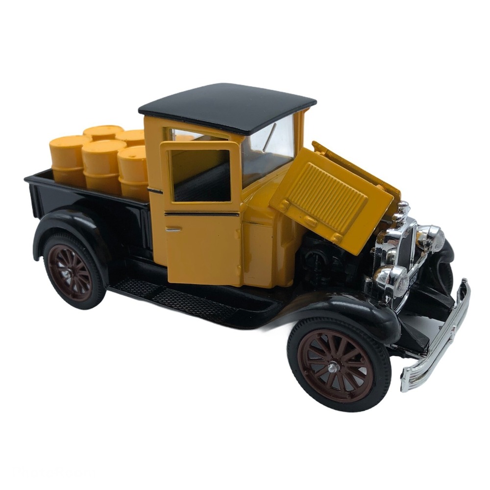 New Ray 1928 '28 Chevrolet Chevy 1/2 Ton Pick Up Truck Yellow Die Cast 1/32